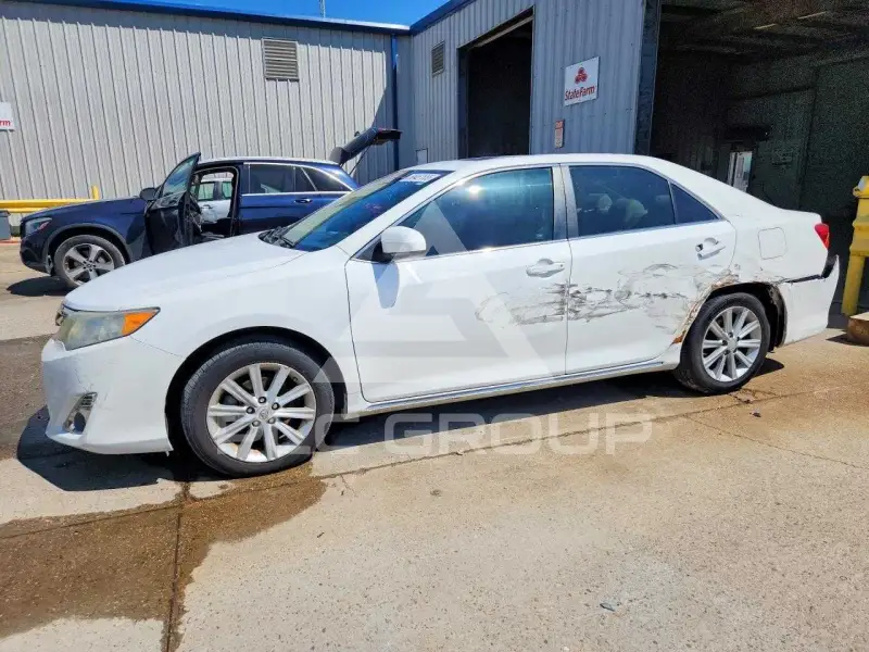 2012 Toyota CAMRY photo