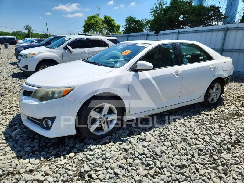 2012 Toyota CAMRY фото