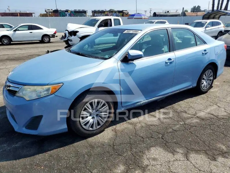 2012 Toyota CAMRY фото