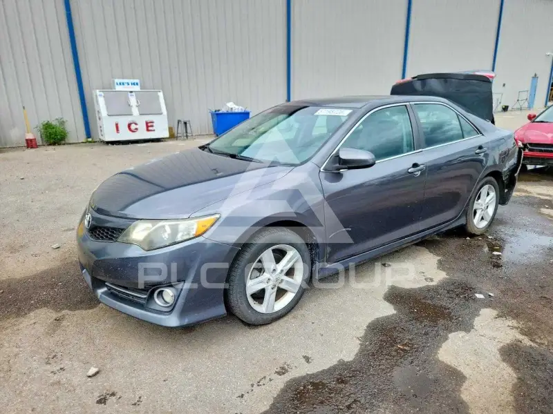 2012 Toyota CAMRY photo