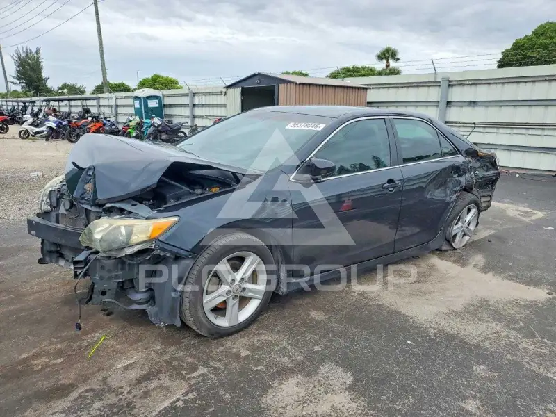 2012 Toyota CAMRY фото