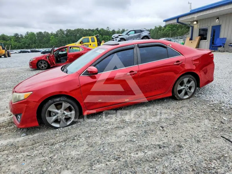 2012 Toyota CAMRY фото