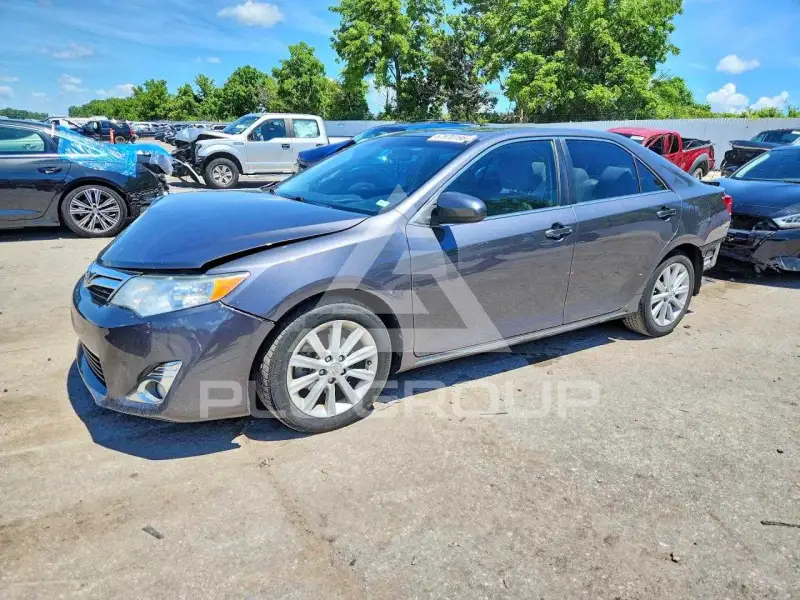 2012 Toyota CAMRY фото