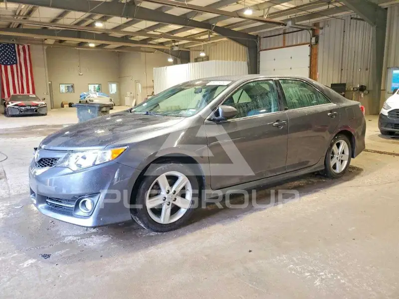 2012 Toyota CAMRY фото