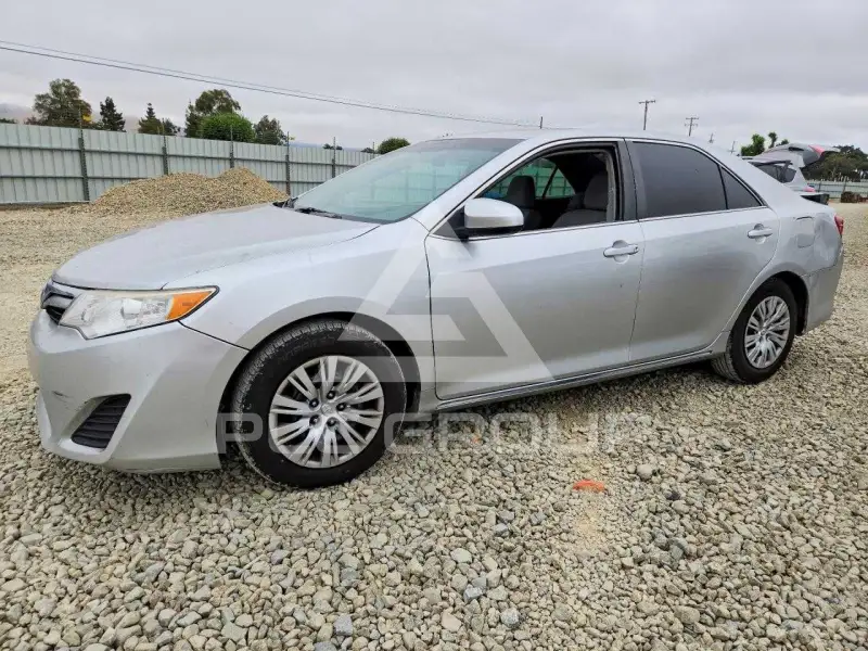 2012 Toyota CAMRY фото