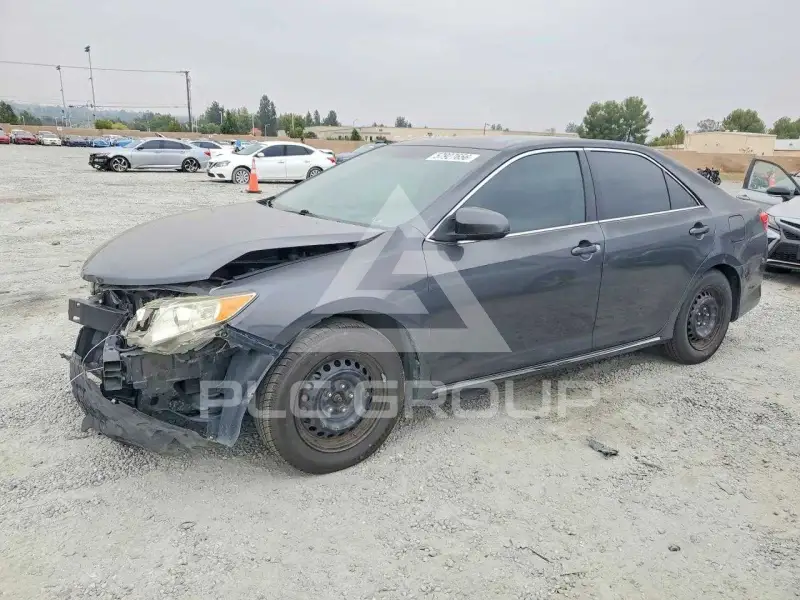 2012 Toyota CAMRY фото