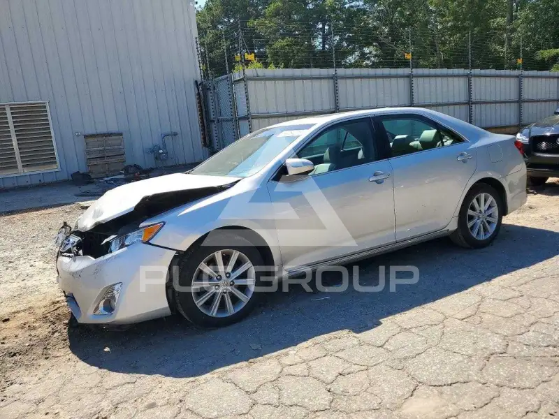 2012 Toyota CAMRY фото