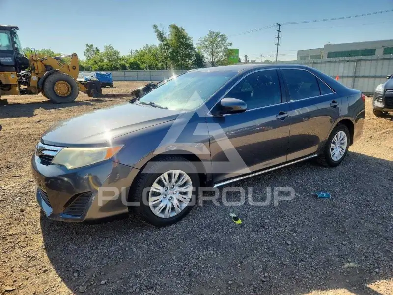 2012 Toyota CAMRY фото