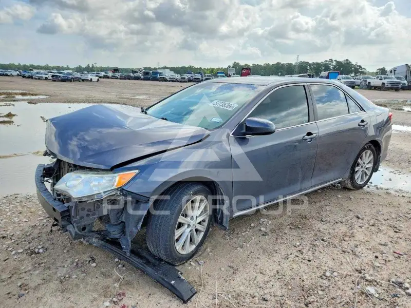 2012 Toyota CAMRY photo