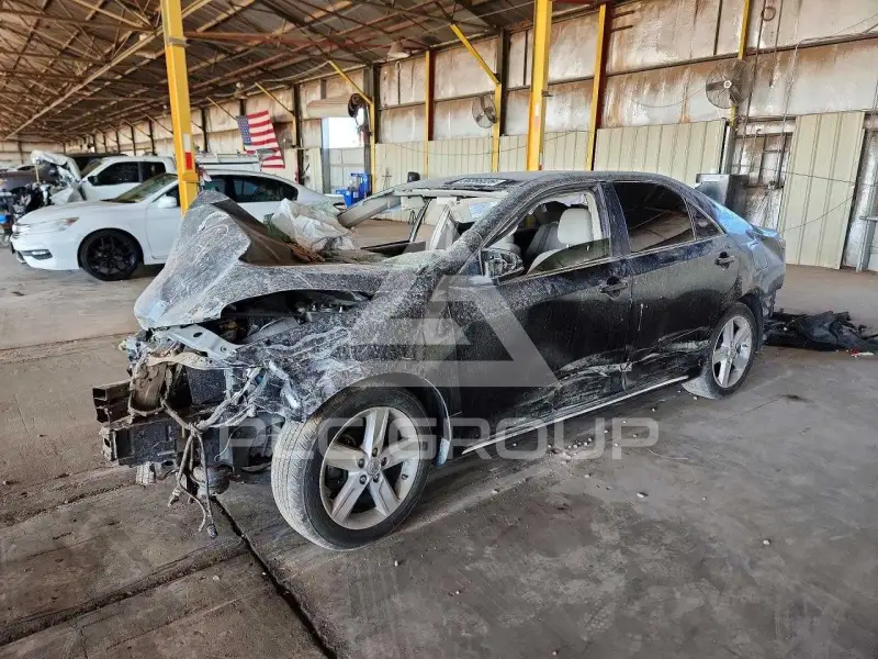 2012 Toyota CAMRY photo