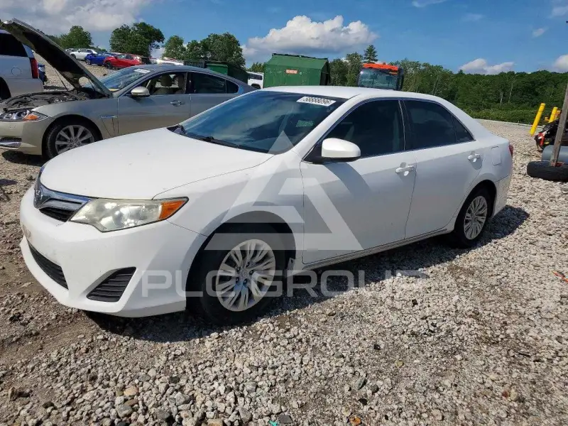 2012 Toyota CAMRY фото