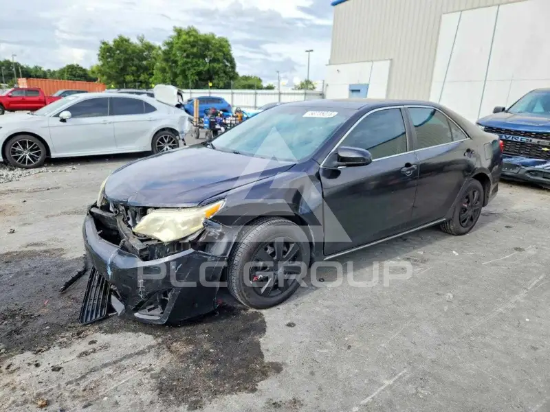2012 Toyota CAMRY фото