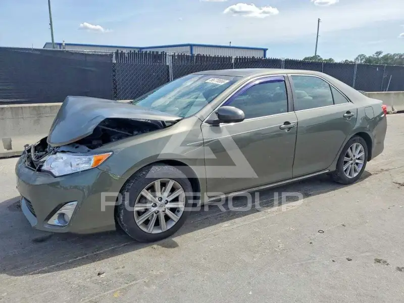 2012 Toyota CAMRY фото