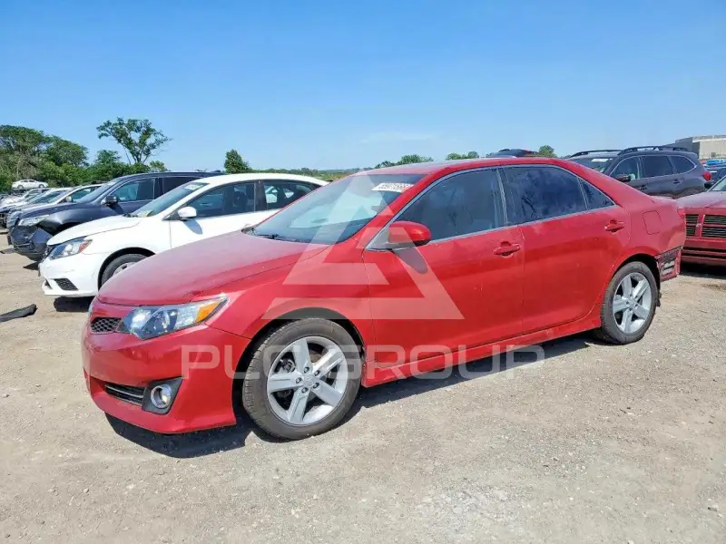 2012 Toyota CAMRY фото