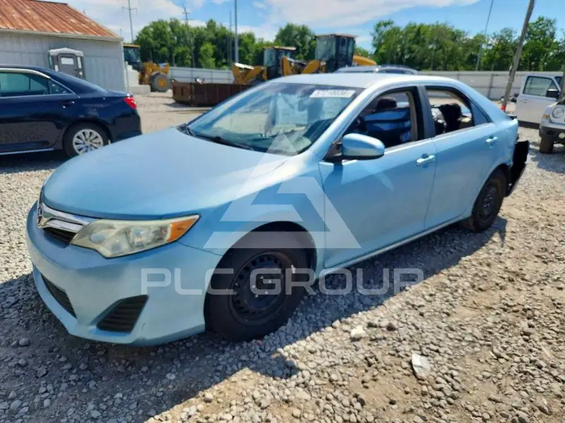 2012 Toyota CAMRY фото