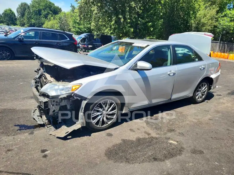 2012 Toyota CAMRY photo