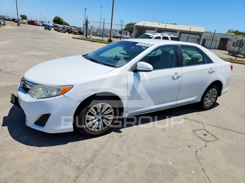 2012 Toyota CAMRY фото