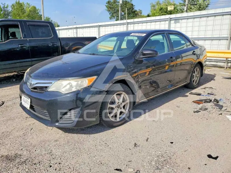 2012 Toyota CAMRY фото