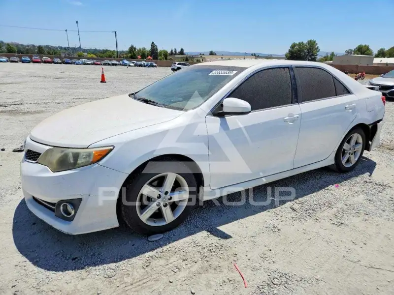 2012 Toyota CAMRY фото