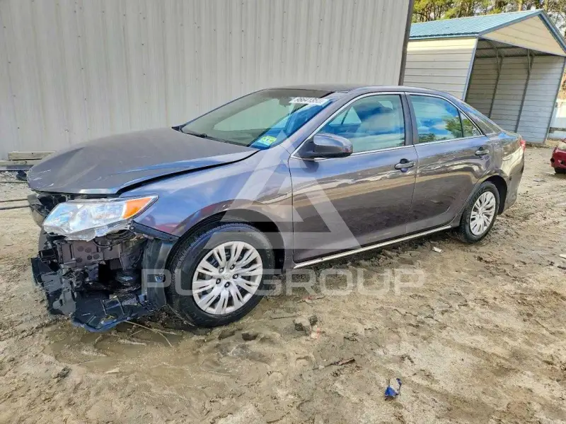 2012 Toyota CAMRY фото