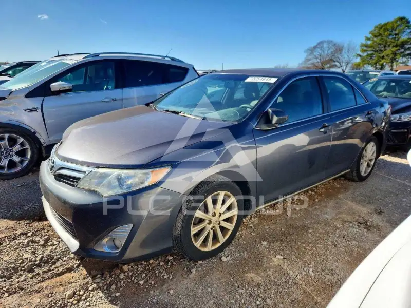 2012 Toyota CAMRY фото