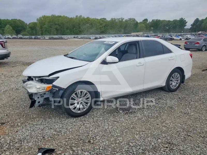 2012 Toyota CAMRY фото