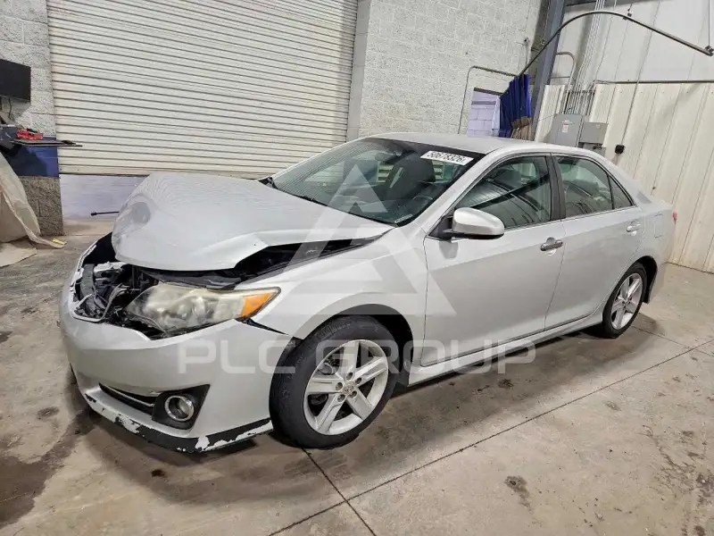 2012 Toyota CAMRY фото