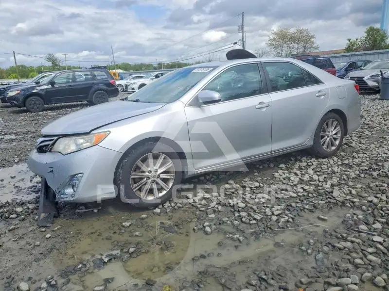 2012 Toyota CAMRY фото