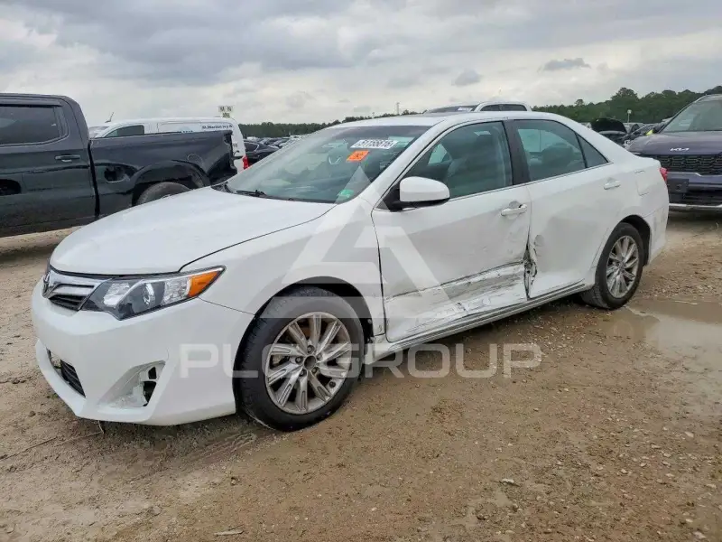 2012 Toyota CAMRY фото