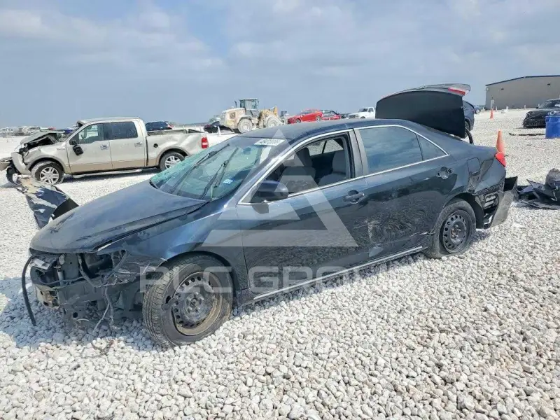 2012 Toyota CAMRY фото
