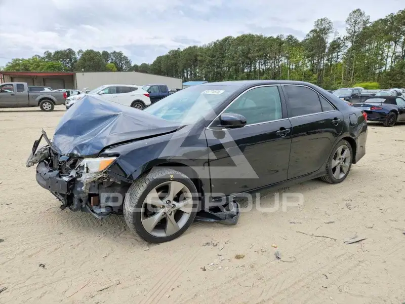 2012 Toyota CAMRY photo