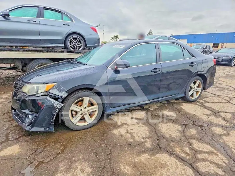 2012 Toyota CAMRY photo