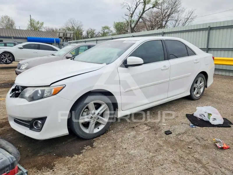 2012 Toyota CAMRY фото
