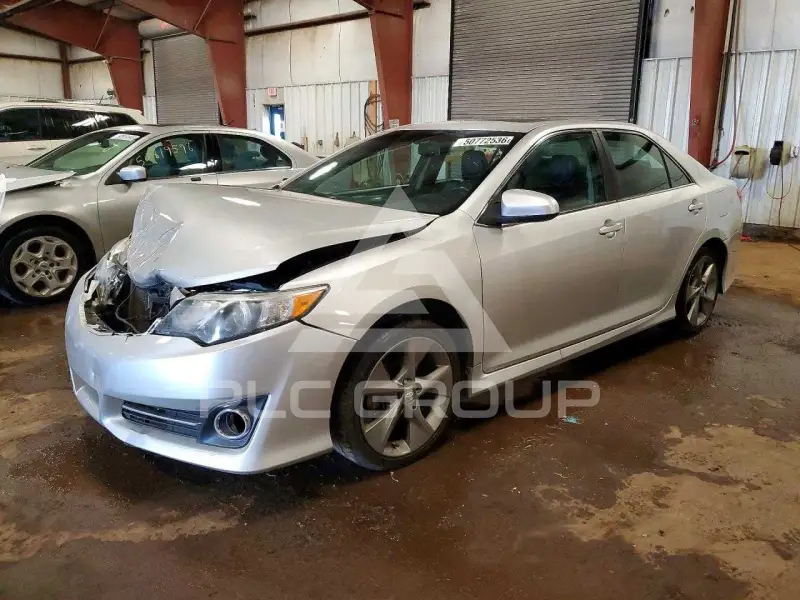2012 Toyota CAMRY фото