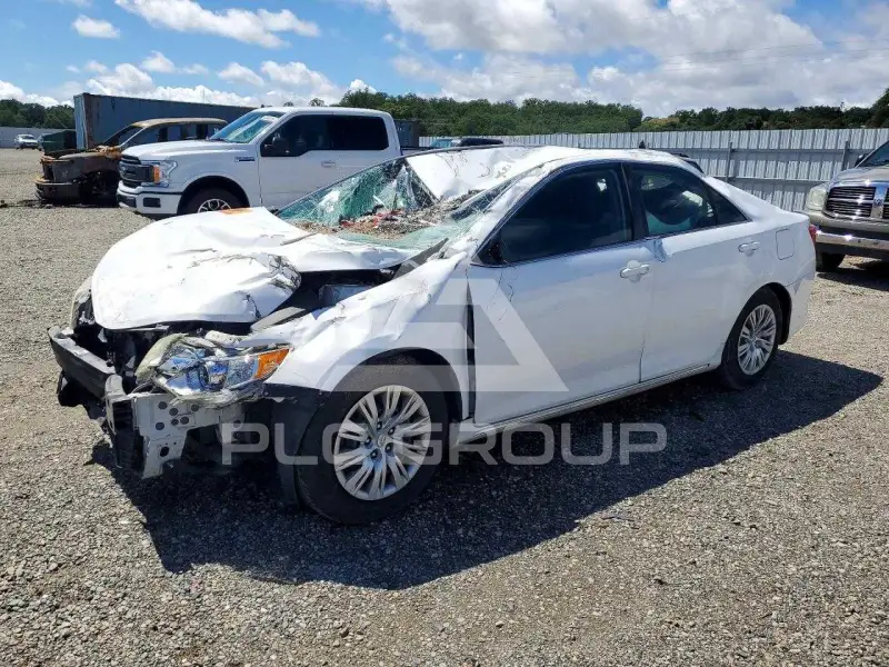 2012 Toyota CAMRY фото