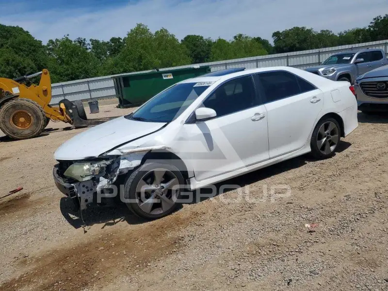 2012 Toyota CAMRY фото