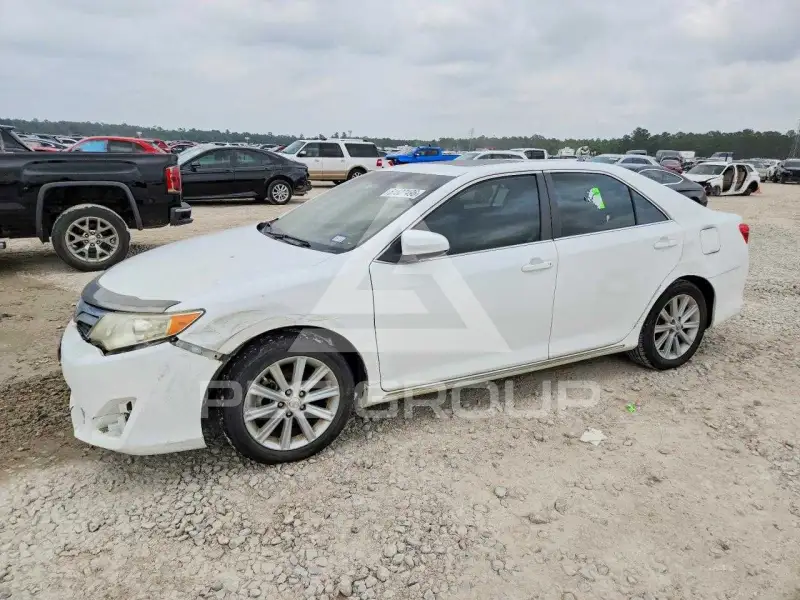 2012 Toyota CAMRY photo