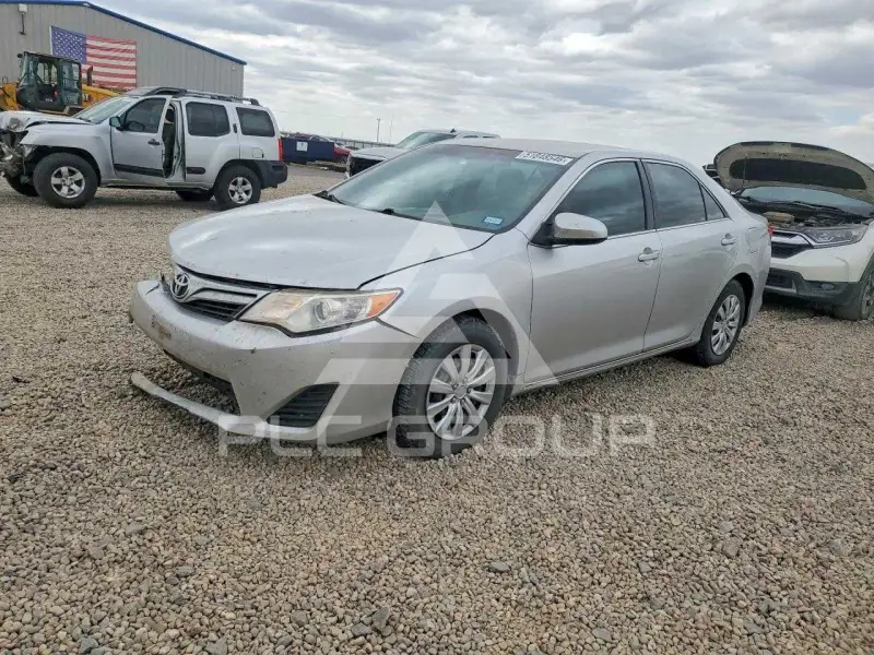 2012 Toyota CAMRY фото
