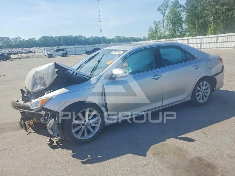 2012 Toyota CAMRY фото
