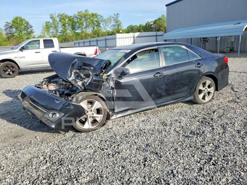 2012 Toyota CAMRY фото
