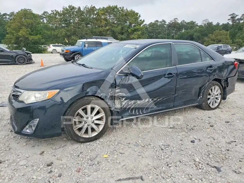 2012 Toyota CAMRY фото