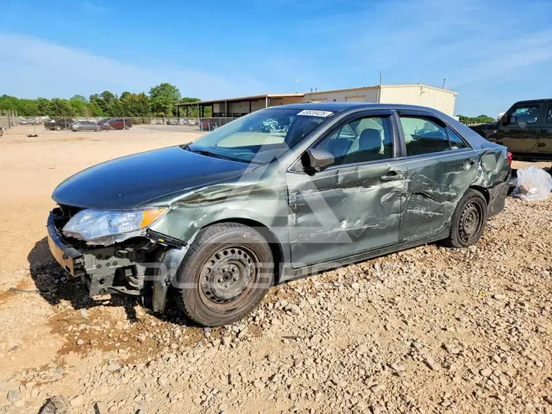 2012 Toyota CAMRY фото
