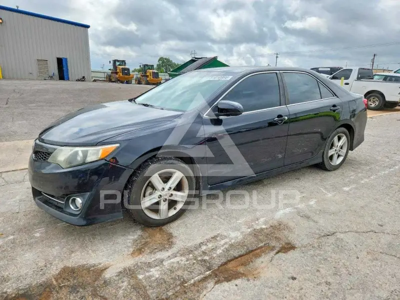 2012 Toyota CAMRY фото
