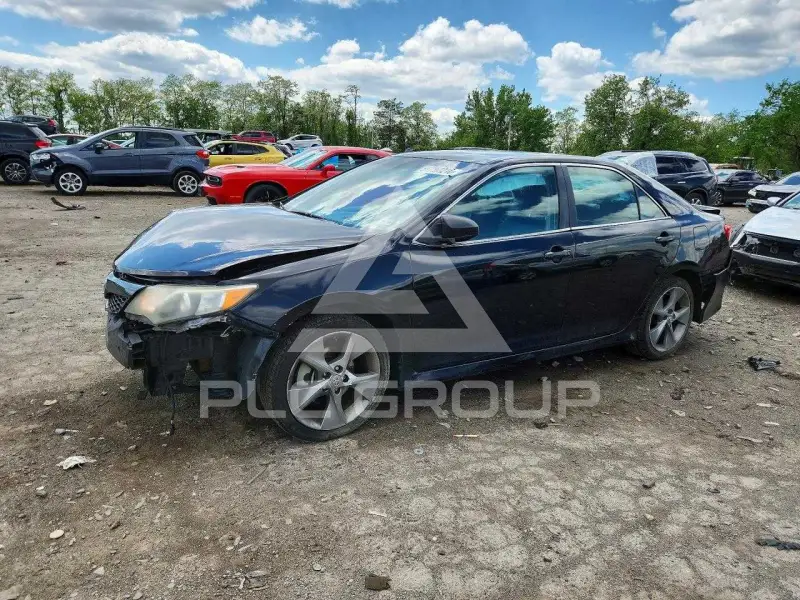 2012 Toyota CAMRY photo