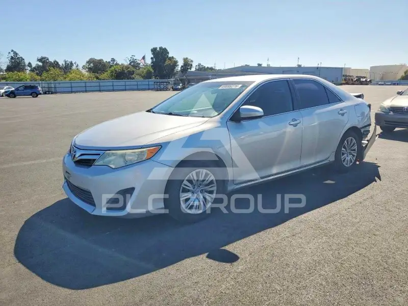 2012 Toyota CAMRY фото