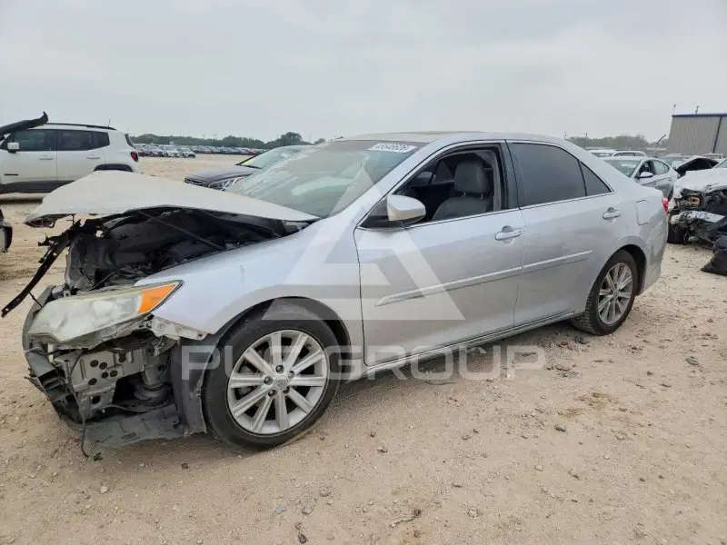 2012 Toyota CAMRY photo