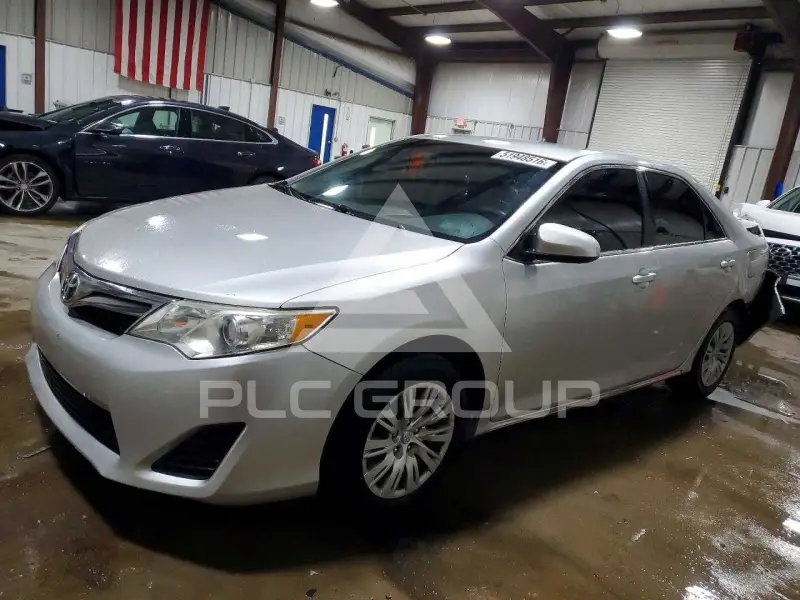 2012 Toyota CAMRY фото