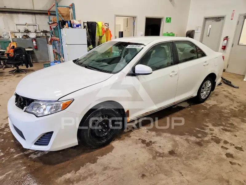 2012 Toyota CAMRY фото