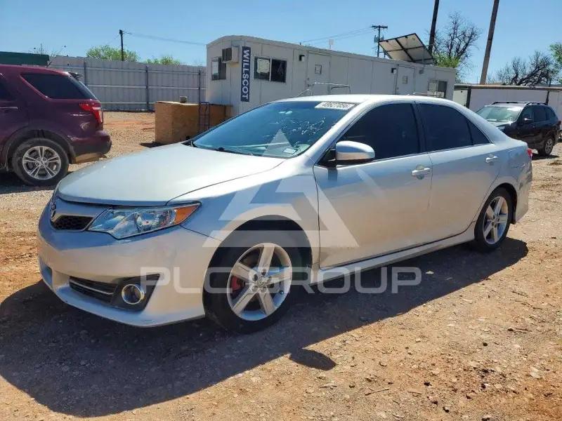 2012 Toyota CAMRY фото