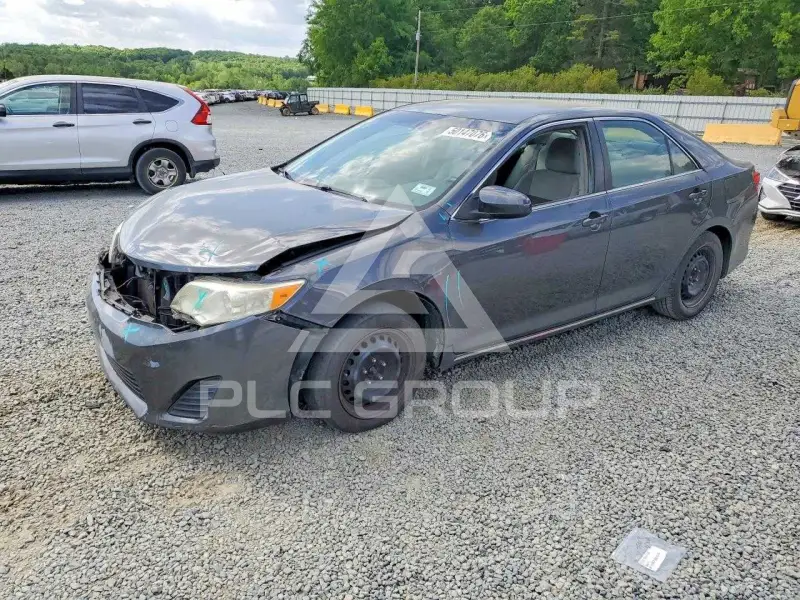 2012 Toyota CAMRY фото